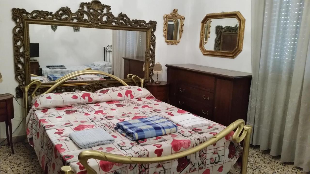 Bed and Breakfast Casa Gramsci Modena Exteriér fotografie
