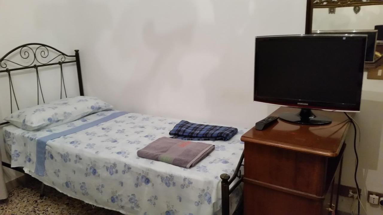 Bed and Breakfast Casa Gramsci Modena Exteriér fotografie